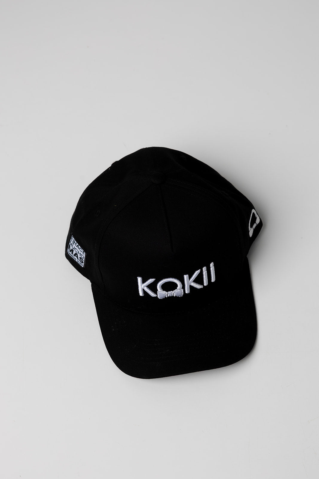 Caps