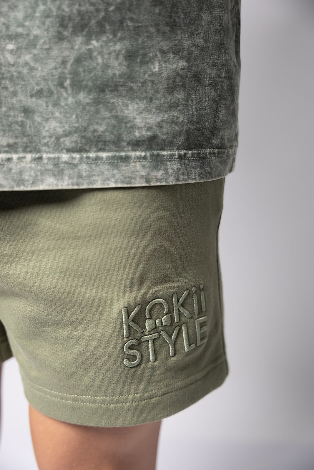 ARMY GREEN SHORT