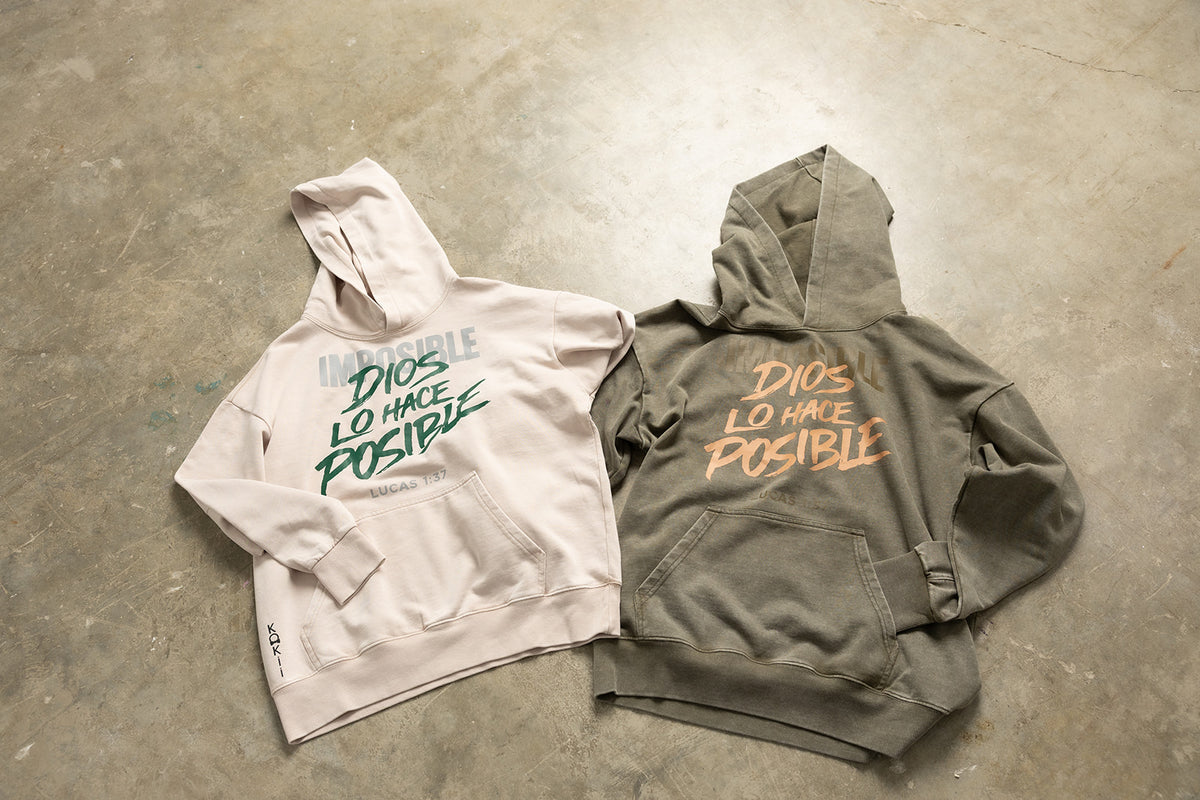 Lucas 1:37 Dios Lo Hace Posible hoodies in washed sand and washed olive – flat lay by Kokii Style